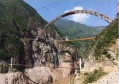 中国铁路连世界：大柱山 